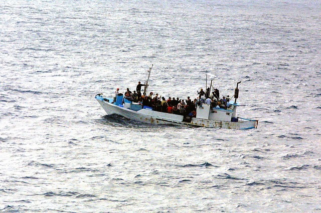 loď s uprchlíky
